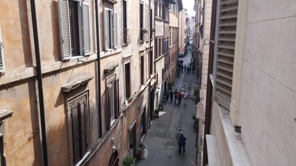 Vetrina Holidays Apartment Navona Rome Bilik gambar